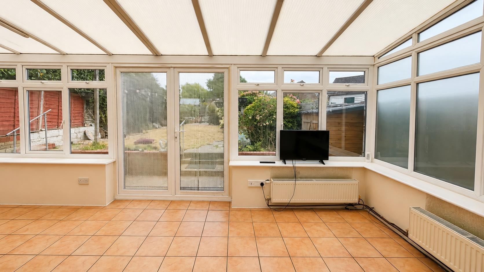 3 bed property in Sedlescombe Road North, St. Leonards-On-Sea